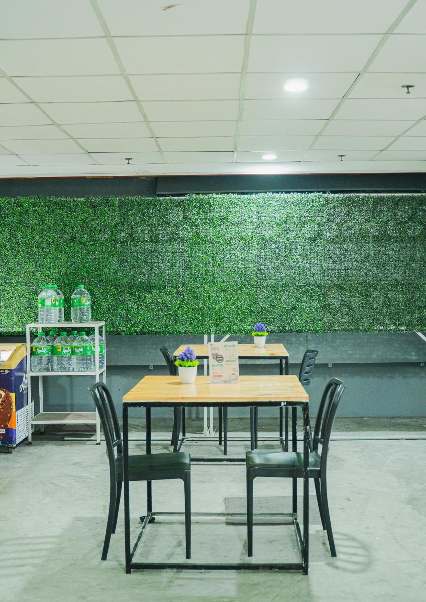 Pasay Centrale Hotel Buitenkant foto