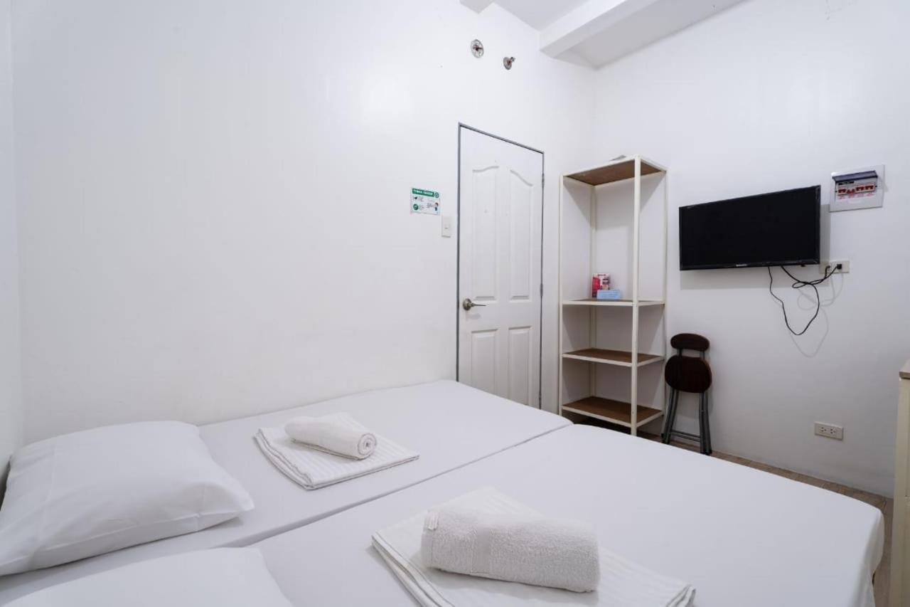 Pasay Centrale Hotel Buitenkant foto
