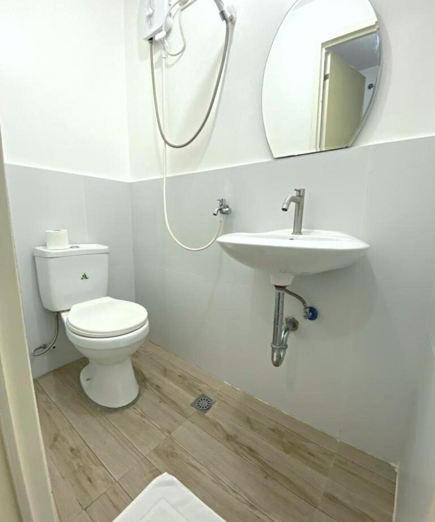 Pasay Centrale Hotel Kamer foto